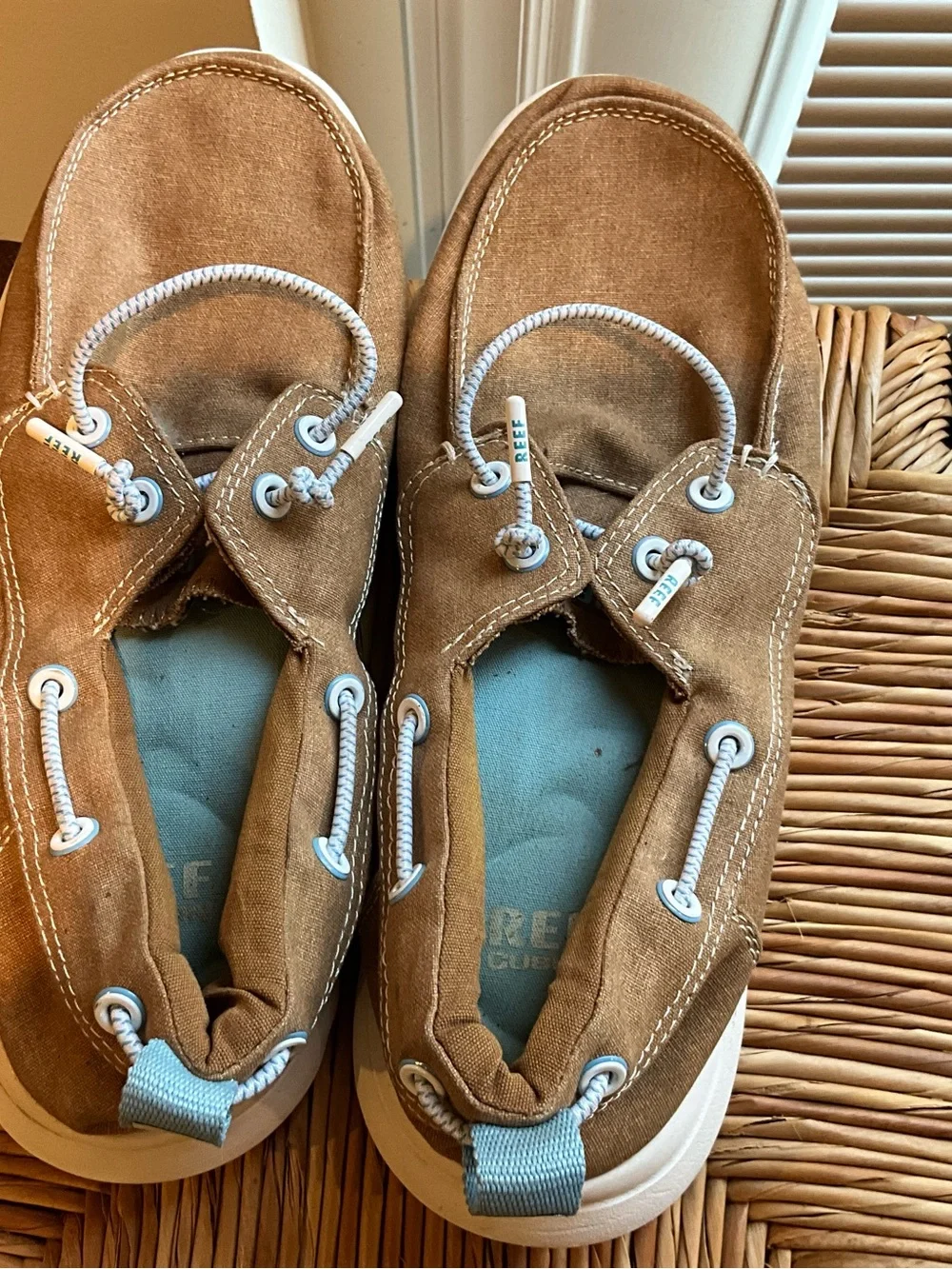 Reef Men's Tan Suede-Look Boat Shoes with White Laces size 9.5